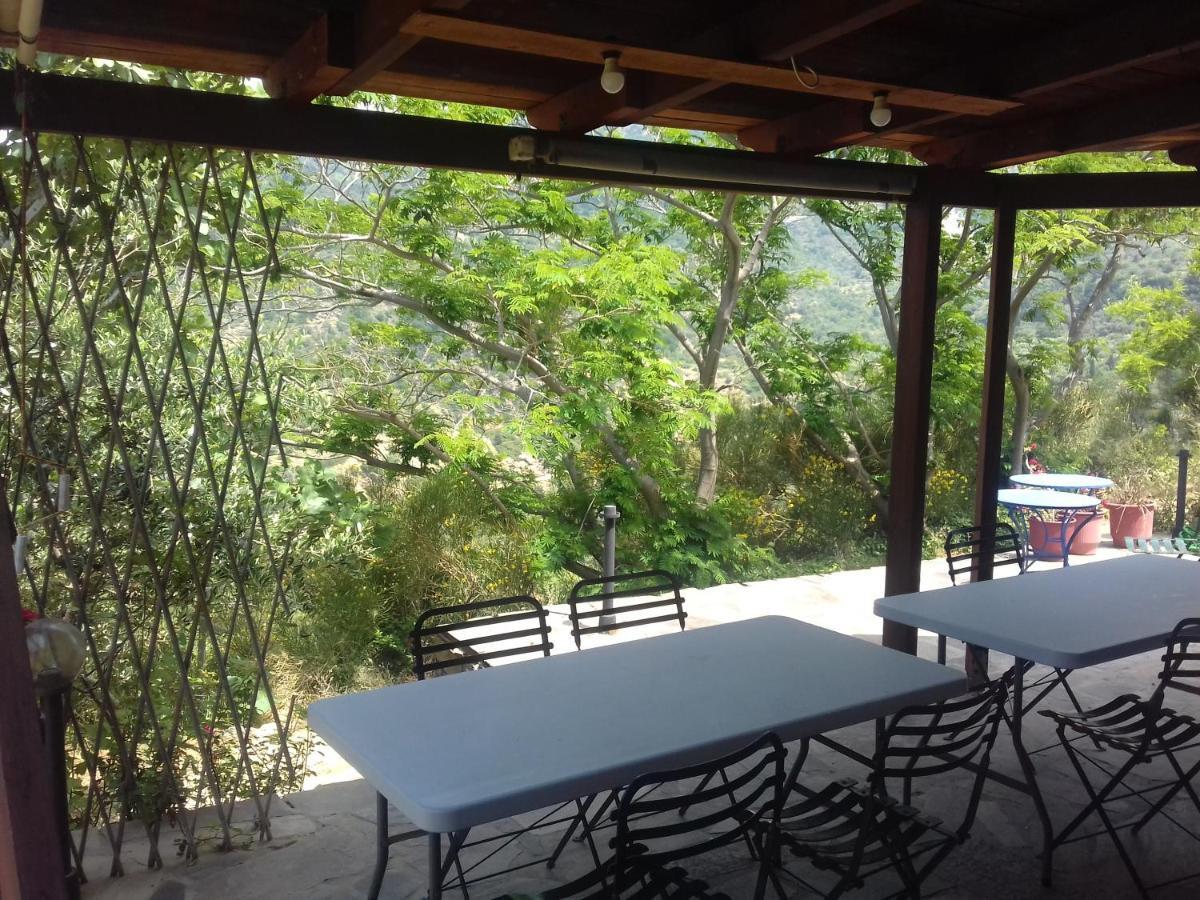 Ikarian Centre - Accommodation & Mountain Hiking Εύδηλος Εξωτερικό φωτογραφία